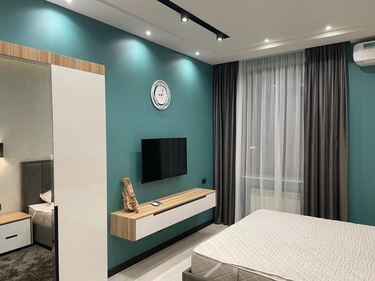 Luxury Modern Apartment In The Center Of Ереван Екстериор снимка