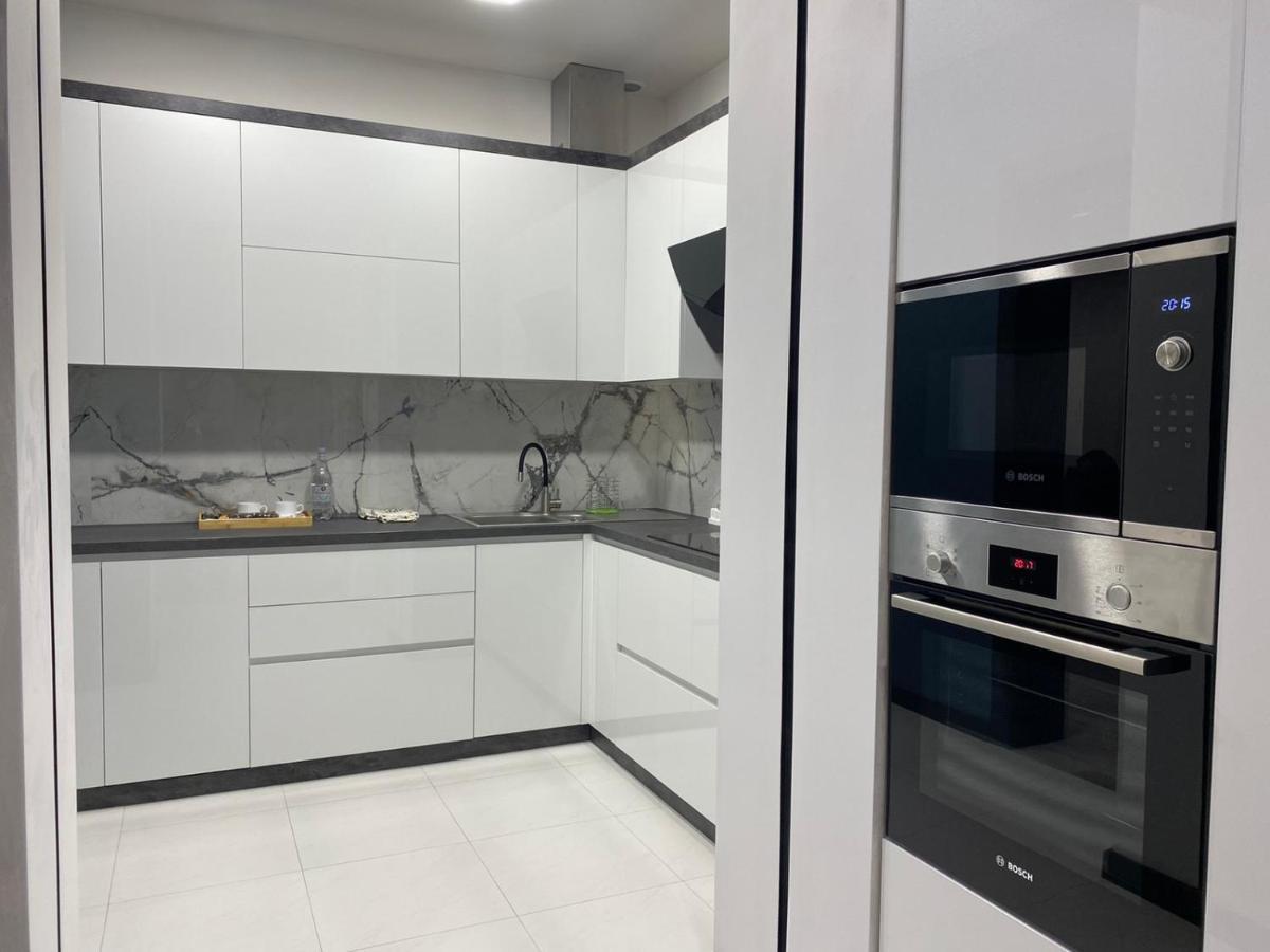 Luxury Modern Apartment In The Center Of Ереван Екстериор снимка